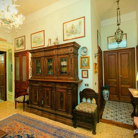 B&B Atmosfere Del Centro Storico Napels Buitenkant foto